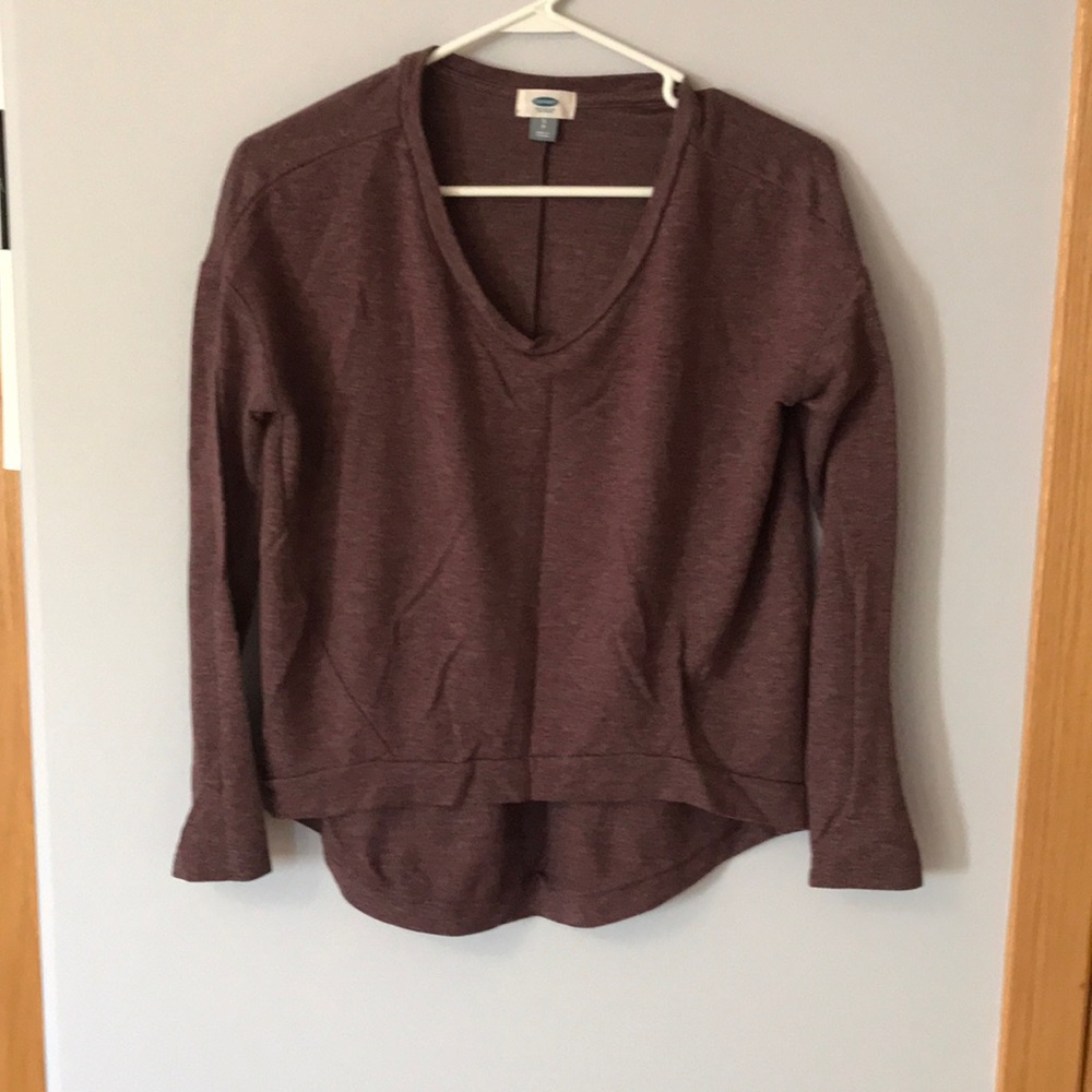 Hi low long sleeve v-neck